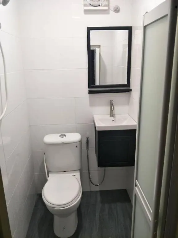 S Avenue Hotel Τζόχορ Μπάχρου