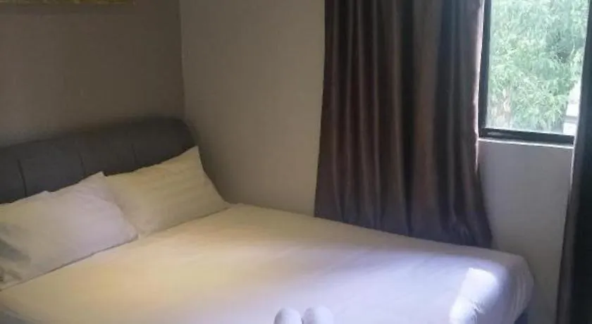 S Avenue Hotel Τζόχορ Μπάχρου
