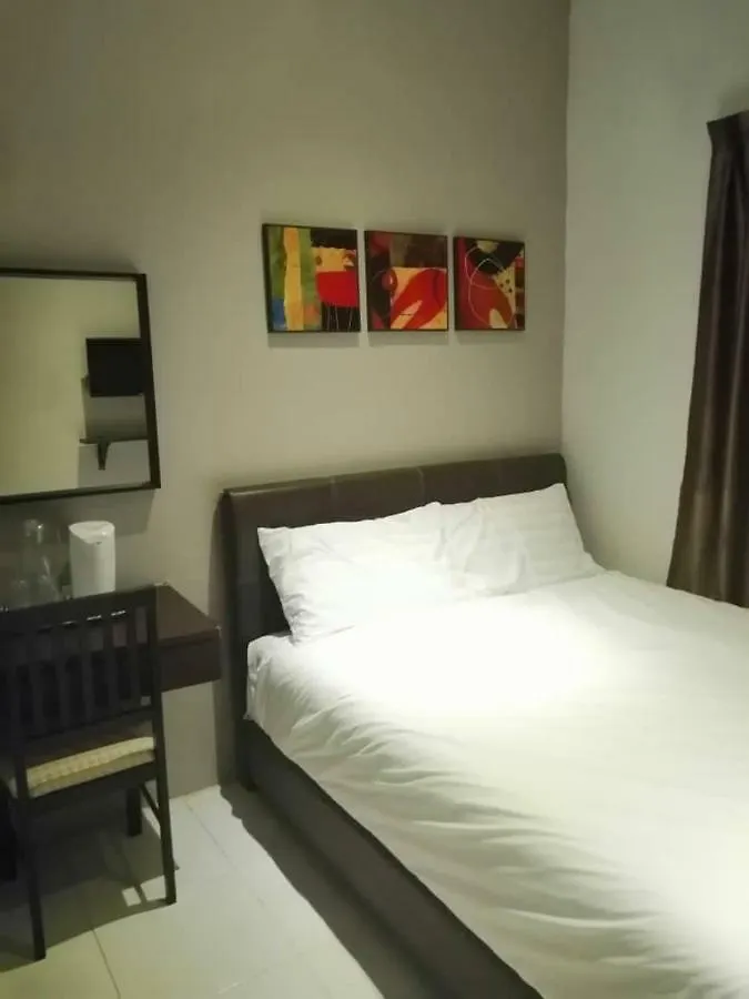 S Avenue Hotel Τζόχορ Μπάχρου
